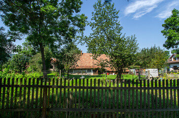 Wioska © wedrownik52