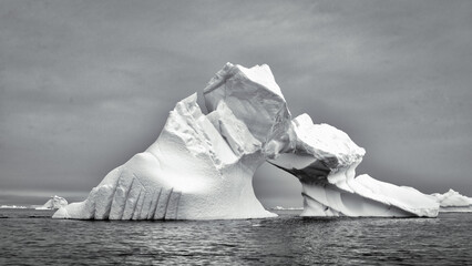 Iceberg Arch © Scott