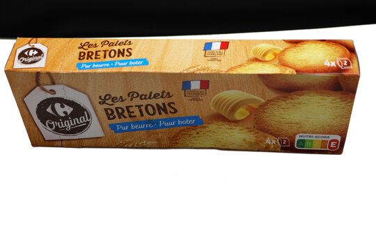 8 palets breton pur beurre de Carrefour