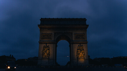 Fototapeta premium arc de triomphe at night