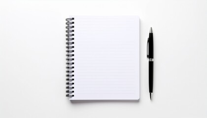 メモ帳とペンのイメージ画像　背景無地の明るい写真素材