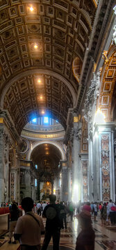 Bas&iacute;lica de San Pedro en el Vaticano, Roma, Italia