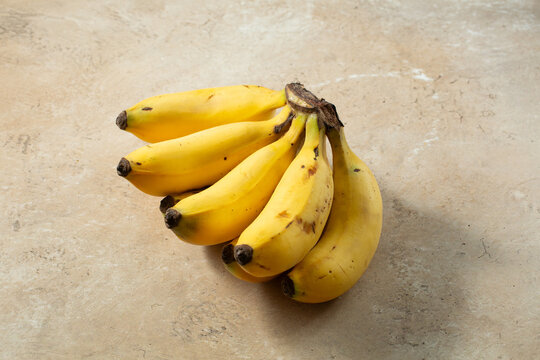 A view of a bunch of manzano banana.