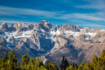 Dolomiti del Brenta, paesaggio innevato