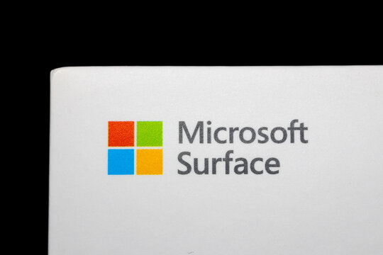 Microsoft surface logo displaying brand identity and technology on the surface laptop box.