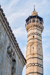 Obraz premium The minaret of Adana Ulu Camii (Mosque), Adana, Turkey