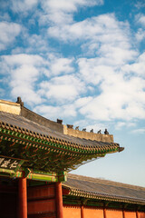 Fototapeta premium korean temple in autumn