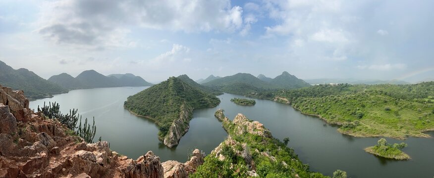 Bahubali Hills Udaipur: Sunrise Viewpoint, Aravalli Mountains, Scenic Lake Pichola Spot, Hiking Destination, Photography Point & Popular Udaipur Travel Attraction