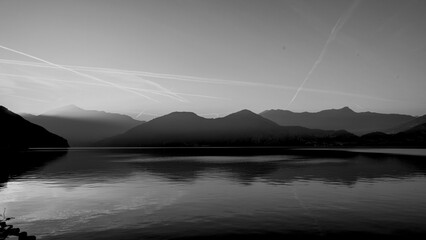 Veduta autunnale del Lago d'Iseo. Provincia di Bergamo, Lombardia, Italia.	