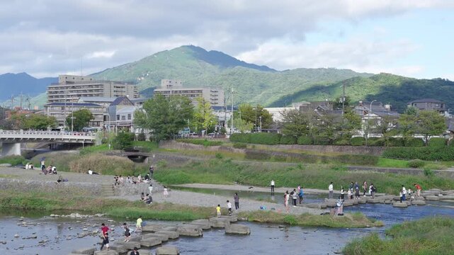 秋の京都・鴨川、出町柳デルタと大文字山 Kyoto Kamo River and Daimonji in Autumn