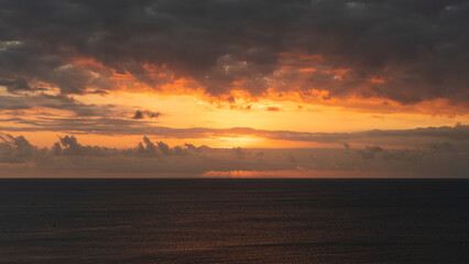 Fototapeta premium Golden sunset over the sea