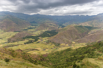 Obraz premium View of the Vast Lalibela Mountain Valley in Ethiopia