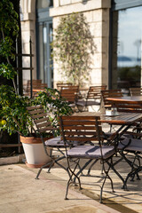 Obraz premium Outdoor cafe on a city street