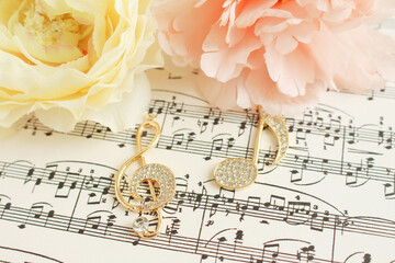 rose and music