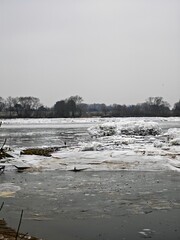 Eisgang auf der Elbe © Guido Miller