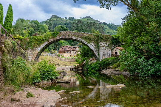 Puente de Li&eacute;rganes