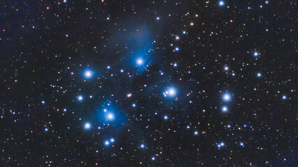 Pleiades star cluster M 45 in the winter sky © fotonaturali