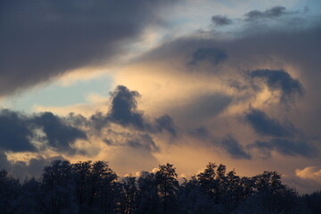 Obraz premium Dramatic sky at sunset - Picture taken in the 