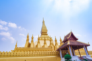 Obraz premium The most beautiful Viewpoint Architecture at Pha That Luang Temple in Vientiane, Laos