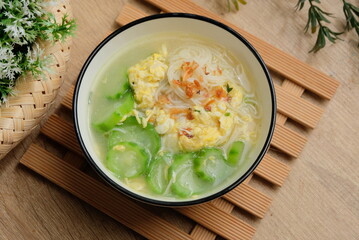 loofah gourd and egg soup