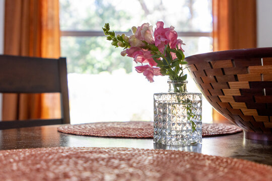 Dining table flowers