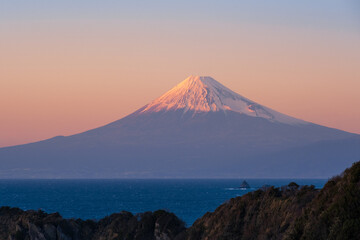 Fototapeta premium 富士山 夕暮れ 夕焼け