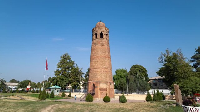 Hyperlapse of the Uzgen minaret in Kyrgizstan.