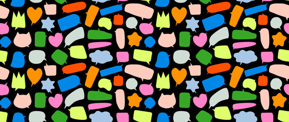 Naklejka premium Speech bubble seamless pattern. Organic frame shapes. Irregular form stickers. Fun colorful crown, cat, bird, heart, and cloud doodle textboxes. Vector multicolored organic rectangle text boxes bg