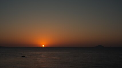 海からの日の出