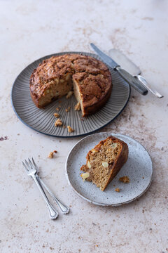 Apfel-Zimtkuchen aus Volllkornmehl und Haferkleie