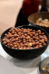 semillas de jujube y azufaifas en un cuenco