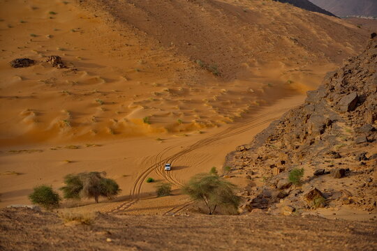 West Africa. Mauritania, Chinguetti. October 06, 2021 Scenic view of the world famous Paris-Dakar Rally highway in the Southwest of the Sahara Desert.