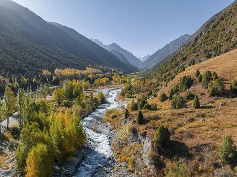 Aerial view, mountain stream Ala Archa flows through the Ala Archa valley, autumnal mountain landscape, Ala Archa National Park, Khirgiz Ala-Too Mountains, Chuy Region, Kyrgyzstan