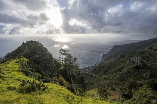 Evening mood, green coastal landscape at cliff, sea and coast, viewpoint Miradouro da Raposeira, Paul do Mar, Madeira, Portugal