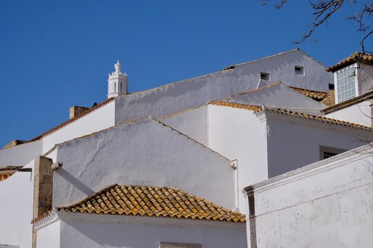 The whitewashed houses in the old town of Faro, Algarve, Portugal