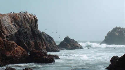 Fototapeta premium Pacific Coast Cliffs and Crashing Waves