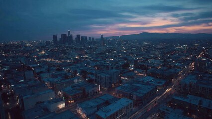 Fototapeta premium Los Angeles city skyline at dusk