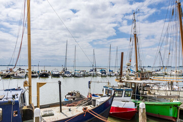 view of the village of Volendam with boats