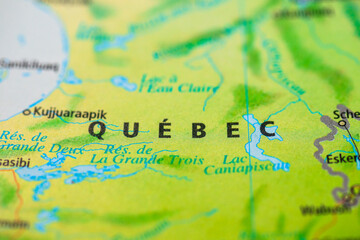 Naklejka premium Close up map view highlighting Quebec province and northern regions.
