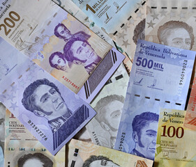 current banknotes from the Republic of Venezuela