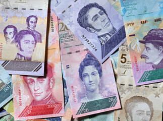 current banknotes from the Republic of Venezuela
