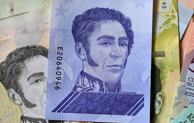 current banknotes from the Republic of Venezuela
