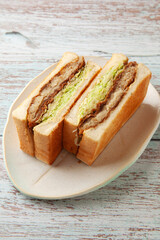 コロッケサンドイッチ