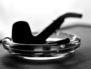 Pipe et cigarette
