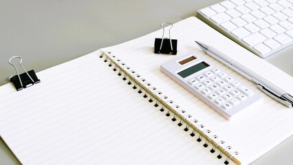 ビジネスイメージ　デスクワーク　オフィスワーク