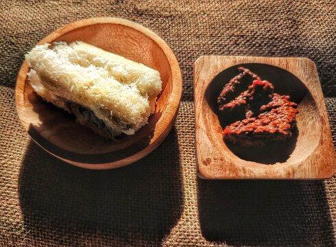 Indonesian Bugis steamed rice cake