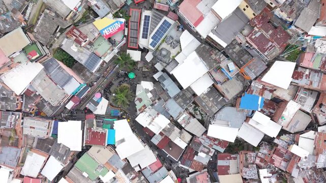 ESCALERAS COMUNA 13 MEDELLIN COLOMBIA