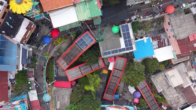 ESCALERAS ELECTRICAS COMUNA 13 MEDELLIN COLOMBIA