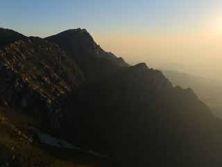 Naklejka premium Scenic mountain range in Lushan Mountain, Jiangxi China at sunrise