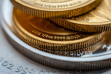 Gold und Silber